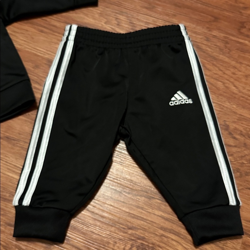 adidas Baby Tricot Tracksuit Jacket and Jogger Set 3 Months - Picture 3 of 4